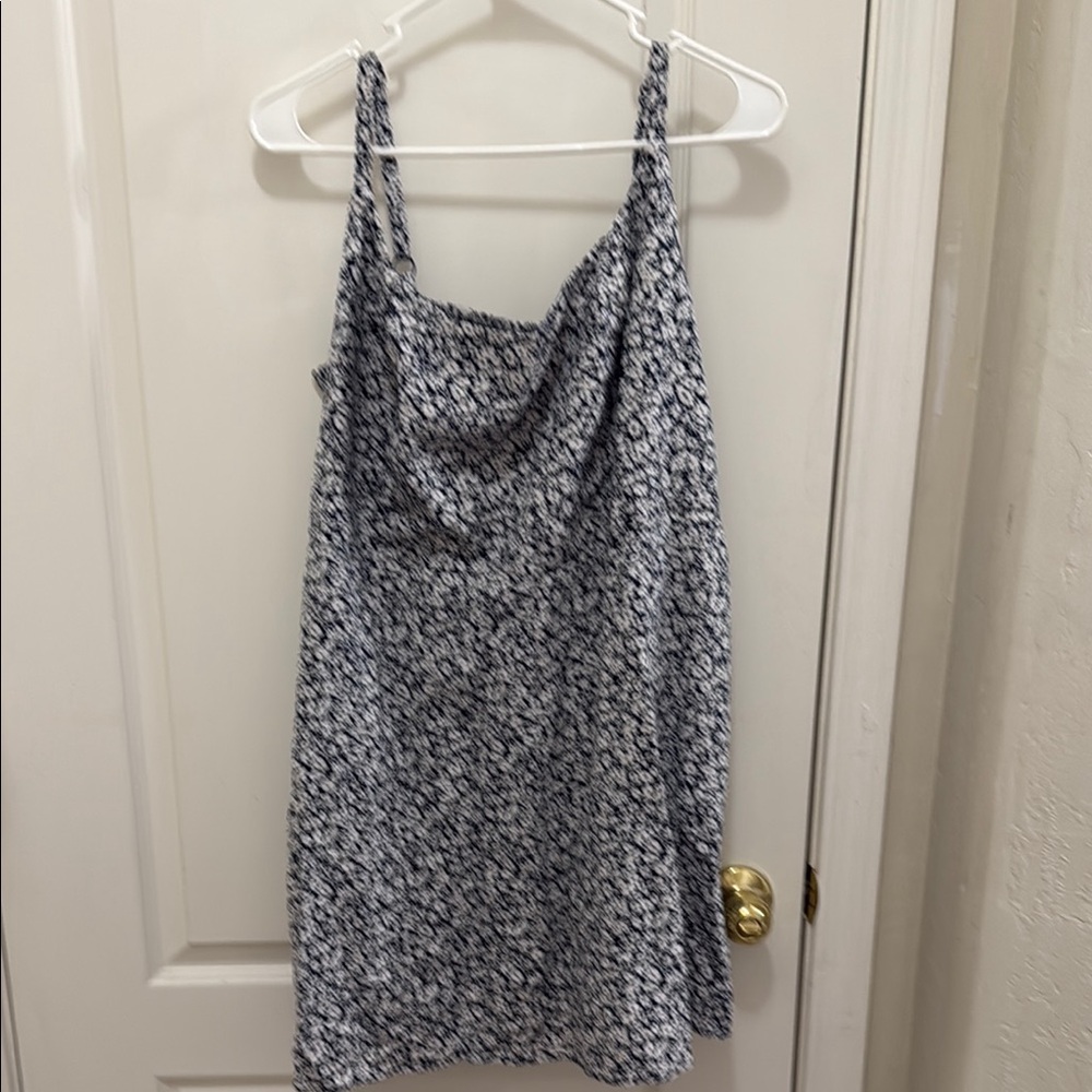 Women’s 2x old navy floral blue and White floral dress plus size